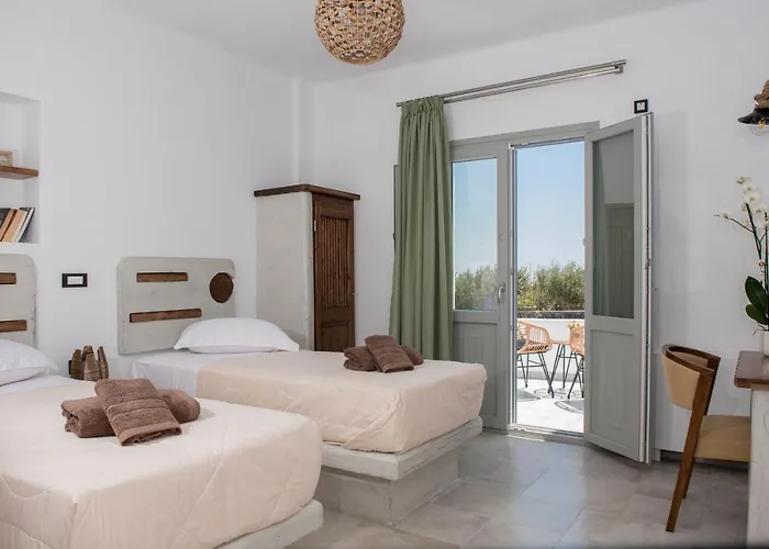 George Farm Land Karterados (Santorini)