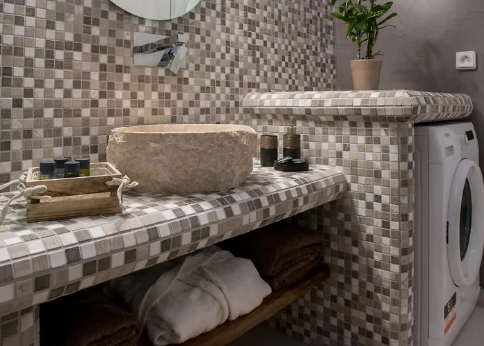 Villa George Farm Land *