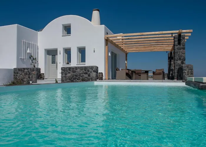 George Farm Land * Karterados (Santorini)